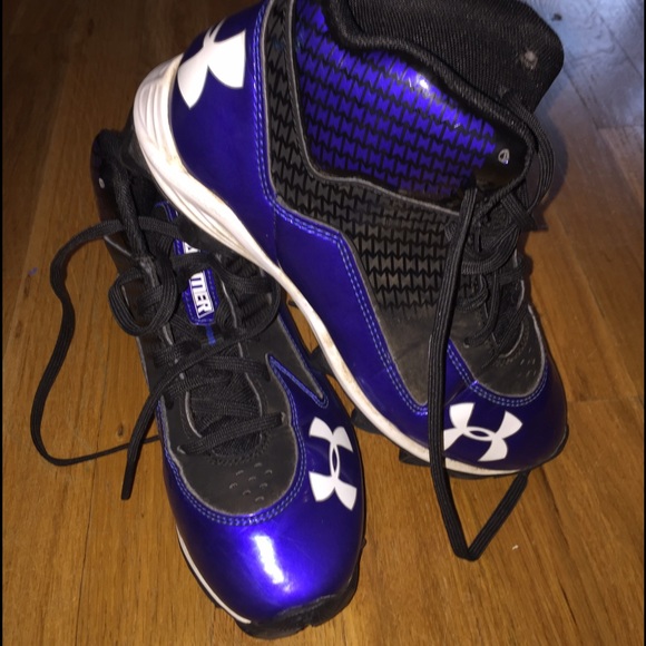 Football cleats
