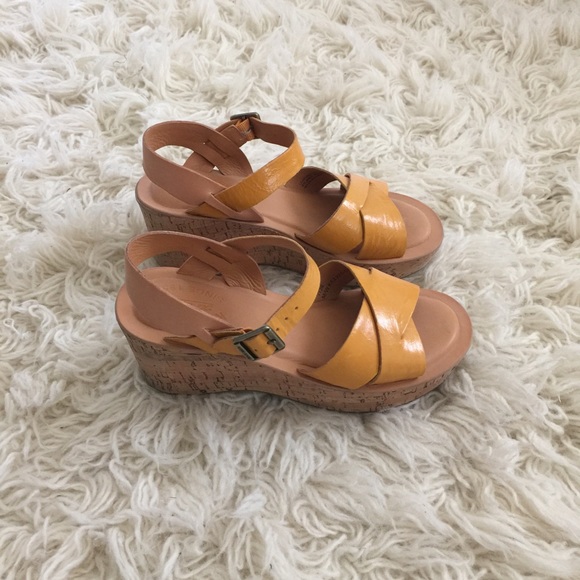 Super comfortable Kore-Ease Ava platform sandals!