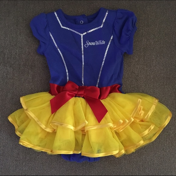 Snow White Onesie 9M