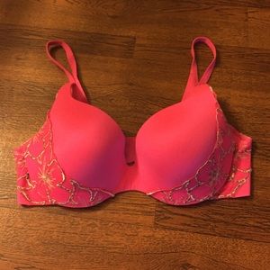 Pink Victoria's Secret bra
