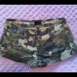 Hurley camo shorts