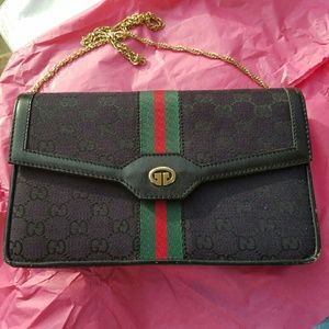 SALE!!!! Authentic Vintage Gucci Clutch