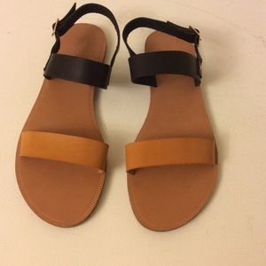 Double strap sandals