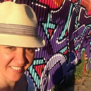 Meet your Posher, Dara