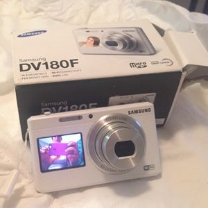 SAMSUNG DV180F, selfie cam, wifi, 16.2 megpix