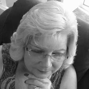 Meet your Posher, Helen