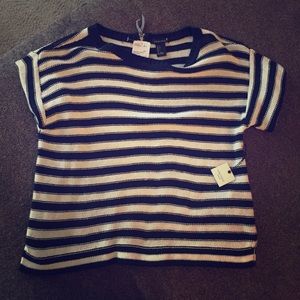 Shirt sleeve sweater