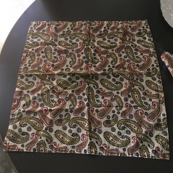 Multicolor Napkins - Picture 3 of 4