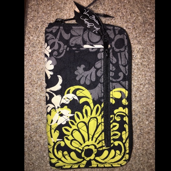 Vera Bradley Wallet - Picture 2 of 3
