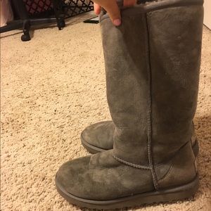 Tall Gray Ugg Boots, 8