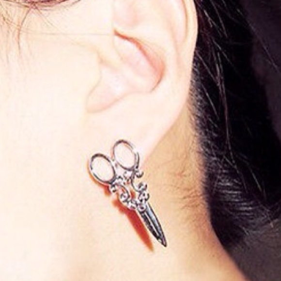 💥HAIRSTYLIST EARRINGS 💥 - Picture 2 of 2