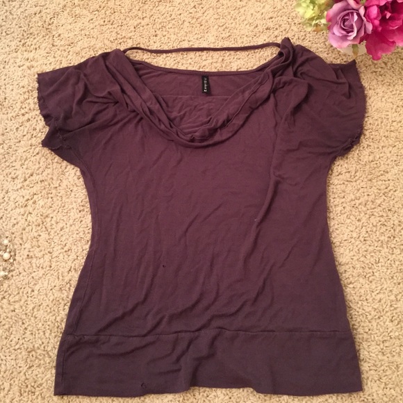 🎉🎉Distressed cowl neck shirt