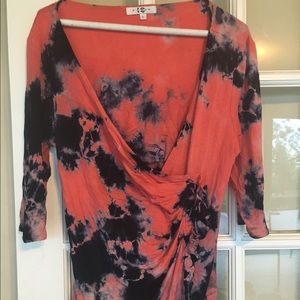 A sexy wrap rye die top