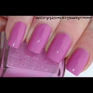 🌟🌟SOLD SOLD🌟🌟Essie nail polish
