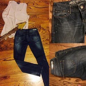 Express size 2L Barely Boot Jeans