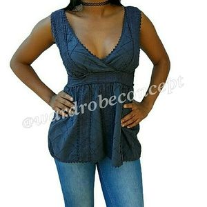 NWOT EMBROIDERED V-neck Cotton Top