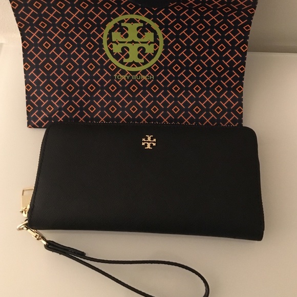 BRAND NEW never used tort burch wallet