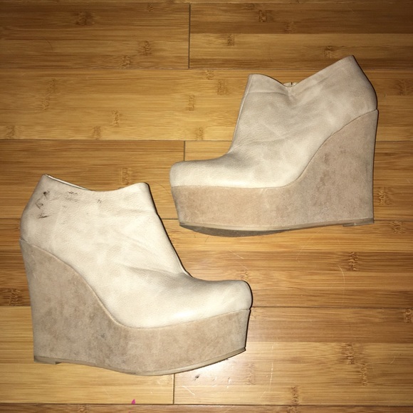 Shoedazzel booties❤️ - Picture 2 of 4