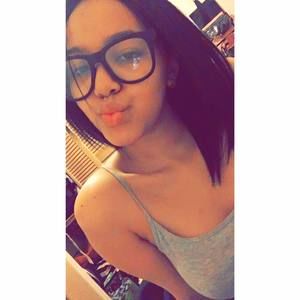 Meet your Posher, Elianny