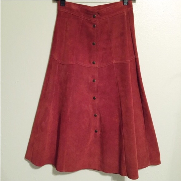Perfect for fall!Vintage suede midi skirt (Reposh)