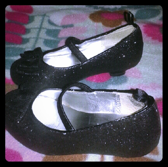 Black sparkle dressy toddler heels