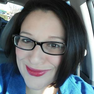 Meet your Posher, Leigh