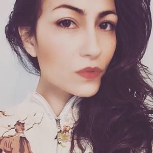 Meet your Posher, Lucía