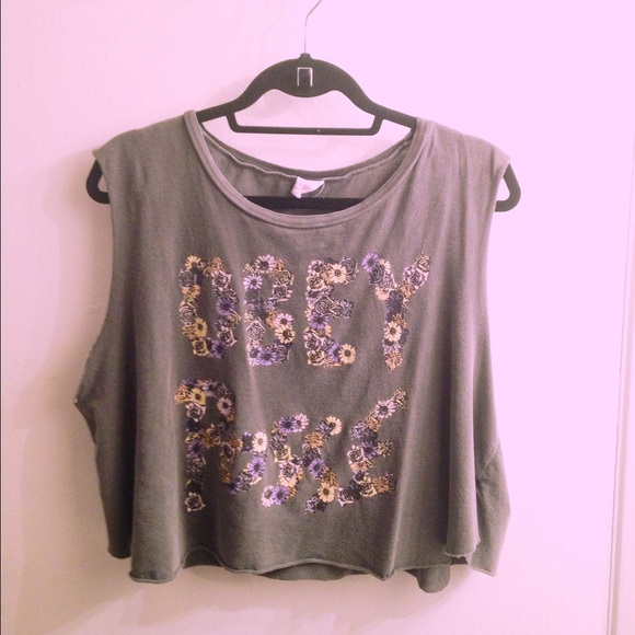 Obey posse crop top