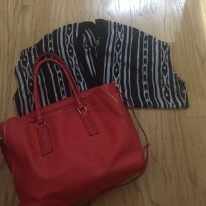 LAST CHANCE🎉❤️ Tribal Shear Kimono Top