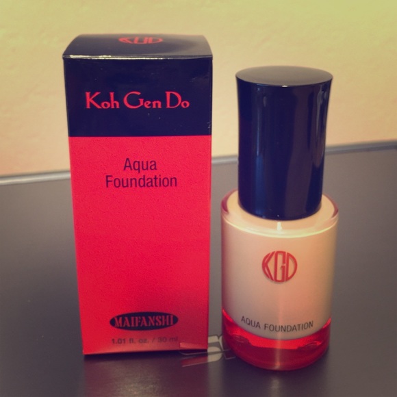 Koh Gen do aqua foundation 123
