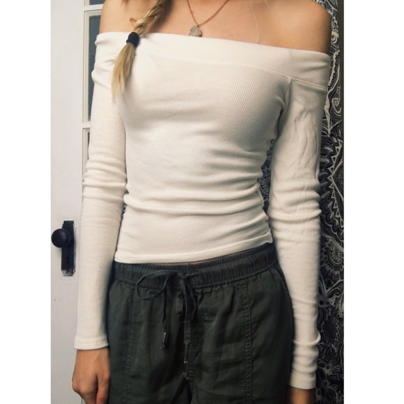 ♡Coldshoulder tee!♡