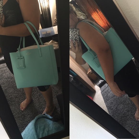 Beautiful Teal Cape Drive Kate Spade Tote!!! - Picture 4 of 4