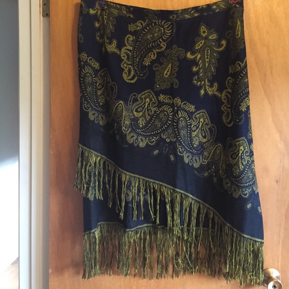blue gold skirt size 18/20