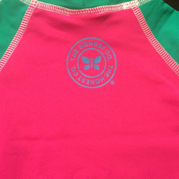 NWT The Honest Co. Pink Swim Shirt  UPF 50 - Picture 3 of 3