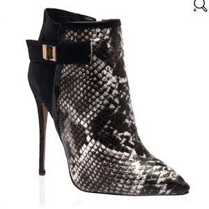 NEW snakeskin print boots