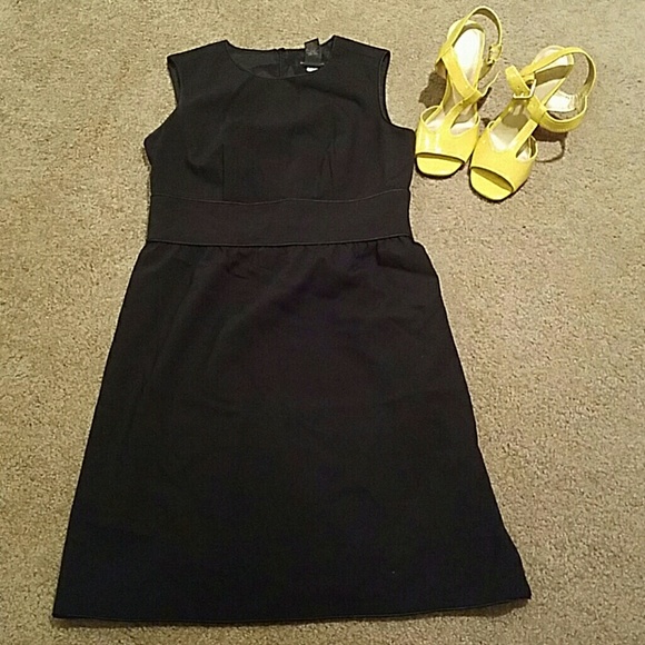 Banana Republic Black Sleeveless Dress - sz 0