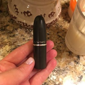 Brand new Mac Cosmetics lipstick in Fluid (A56)