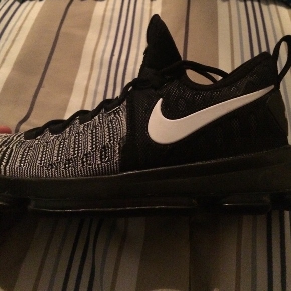 Kd 9 size(9 us) (8uk)