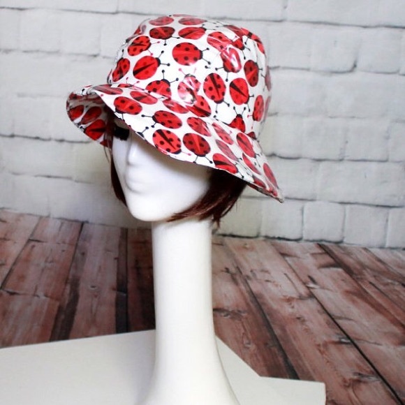 Rain hat lady bugs