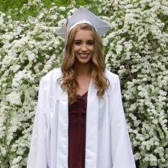 Meet your Posher, Sierra