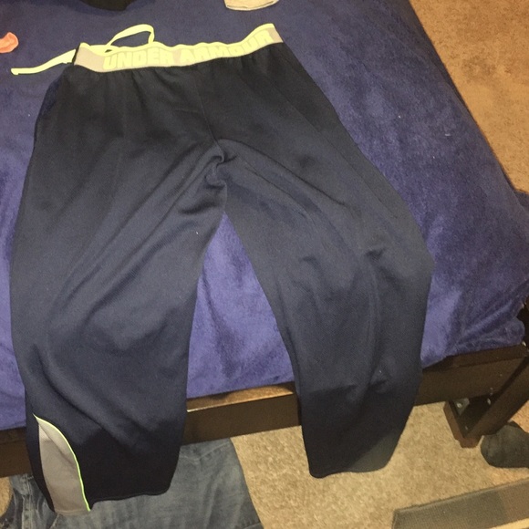 Under armor sweatpants