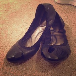 Black Ballet Flats
