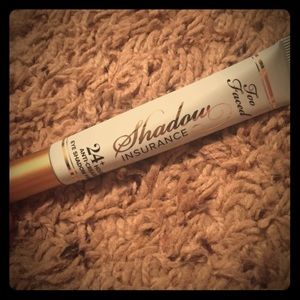 Too faced shadow insurance