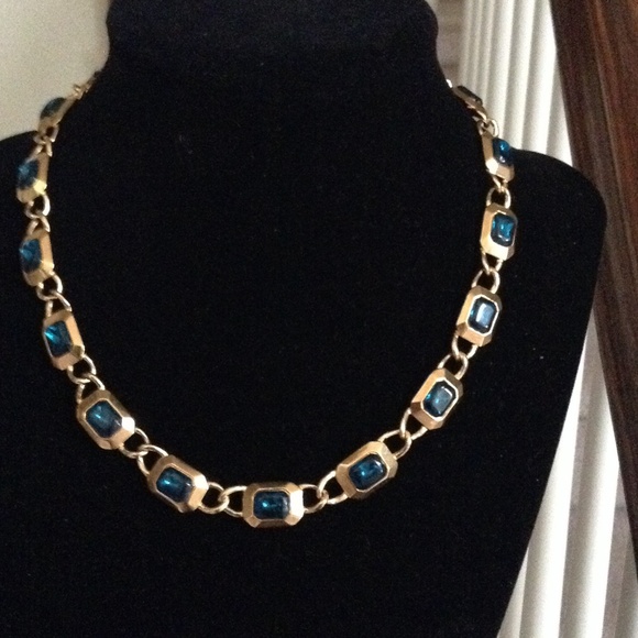 NEW TARNISH FREE GOLD WITH RHINESTONES NECKLACE