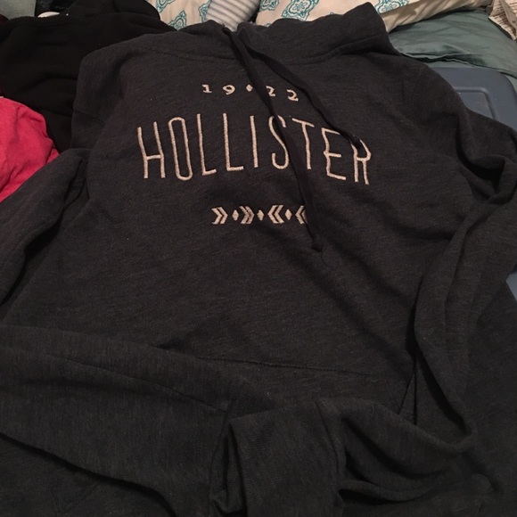 Navy hollister hoodie - Picture 1 of 1