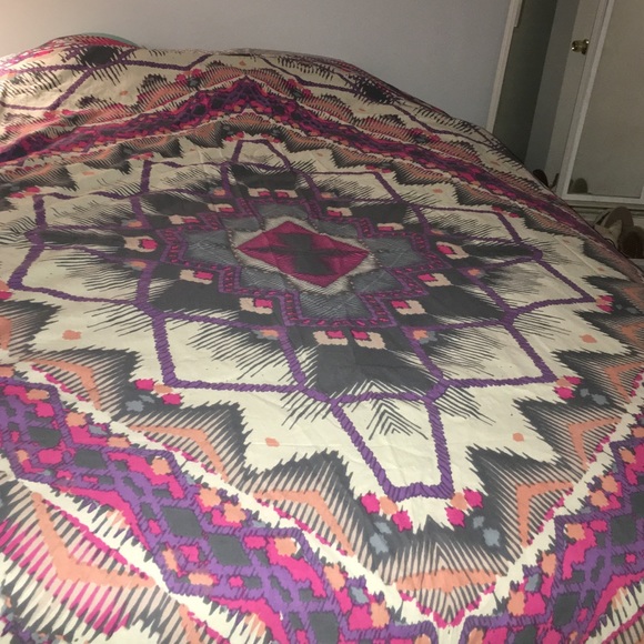 urban outfitters duvet cover!
