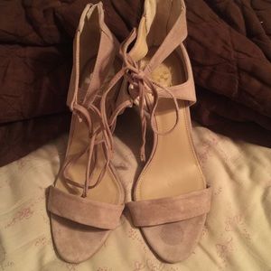 Vince Camuto nude sandals