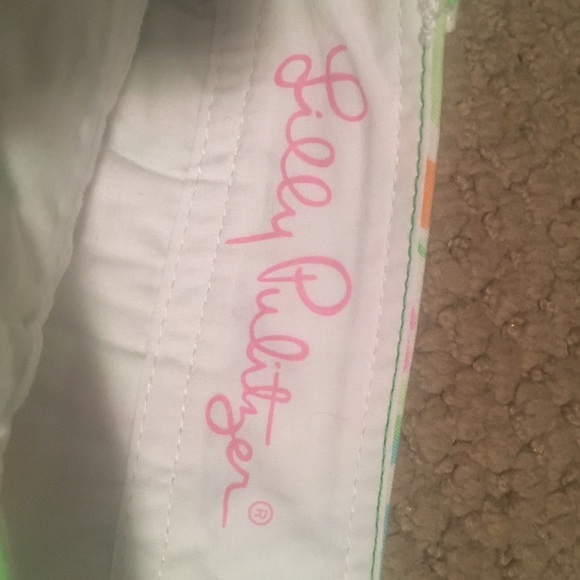 Lilly Pulitzer buttercup shorts - Picture 3 of 3