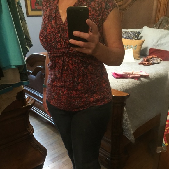 Daisey Fuentes Twisted V Top Large Floral Top