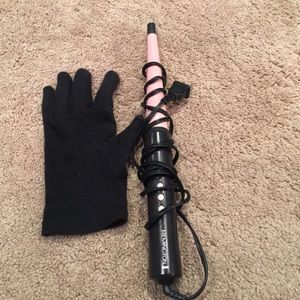 Wand curling iron